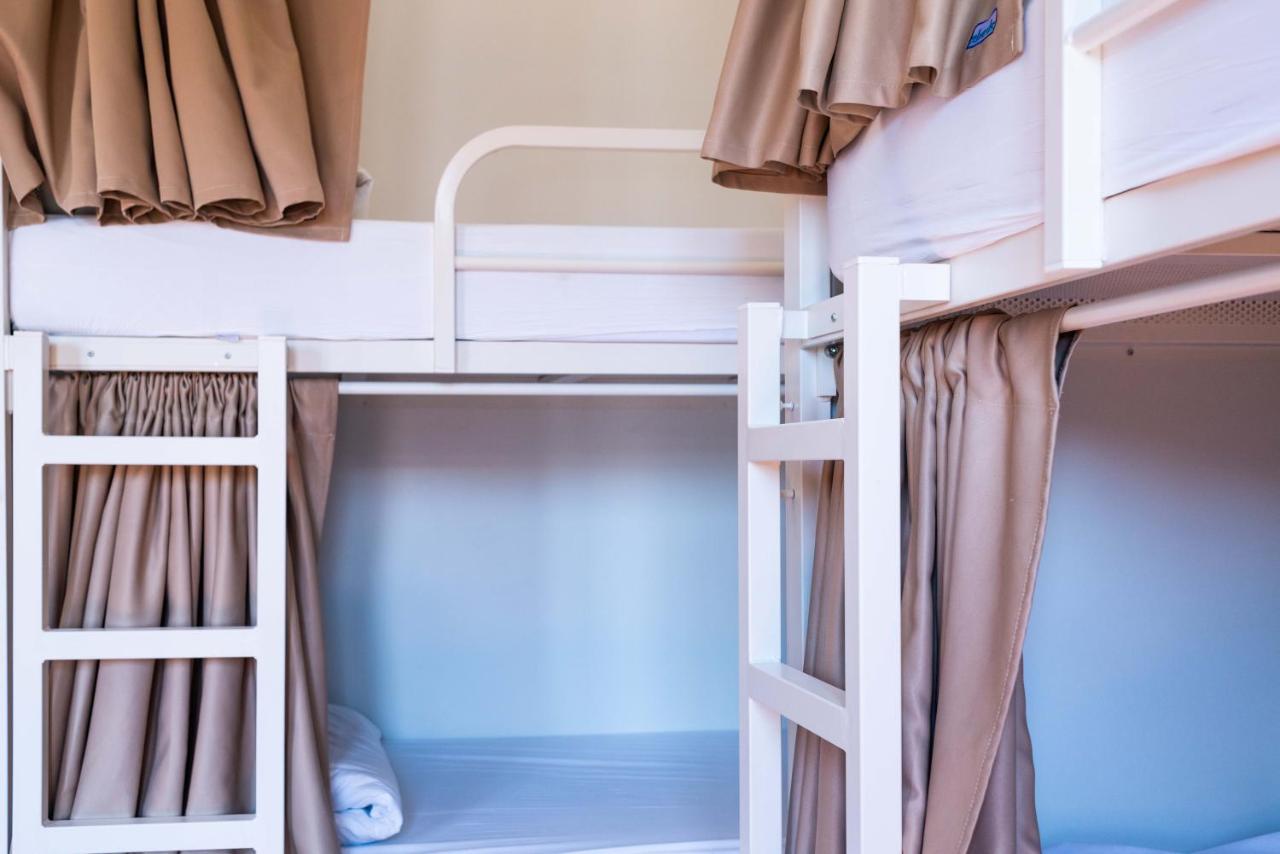 10-Bed Mixed Dormitory Room